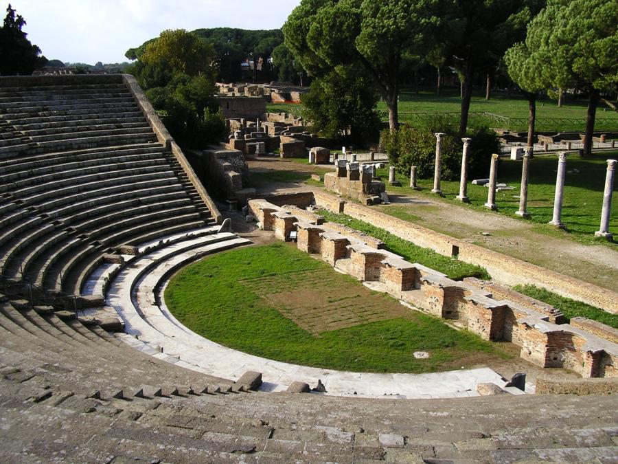 Ostia_-_Antica_-_Theater_f_Ca_2700.jpg